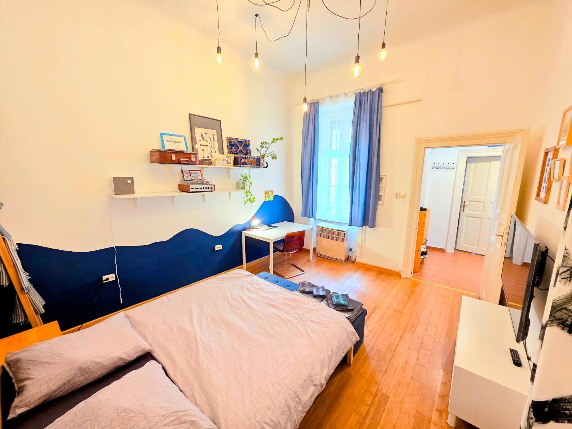 Artlovers' Flat - Kazinczy Street Budapeste Exterior foto